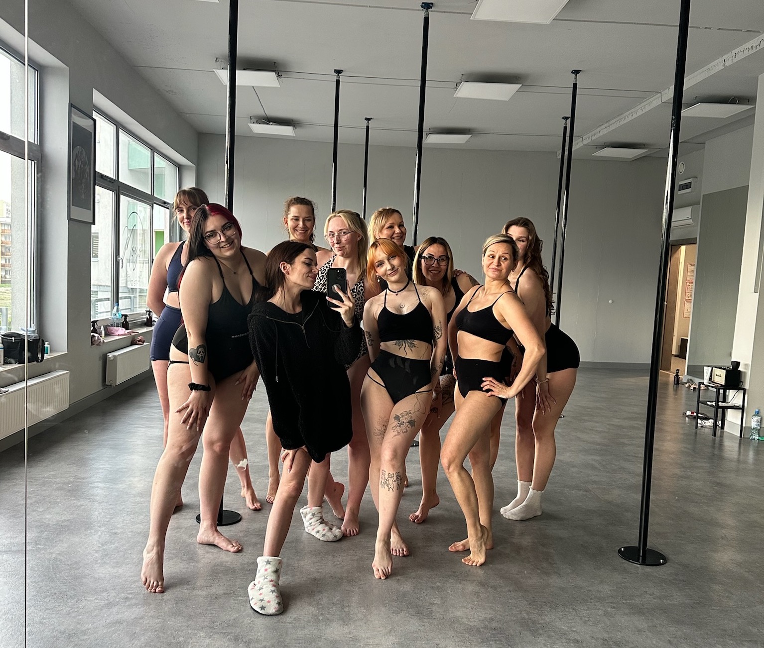 pole dance MOYO Studio